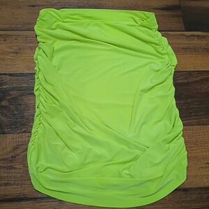 Women’s L neón green ruched Skirt lined - uptown